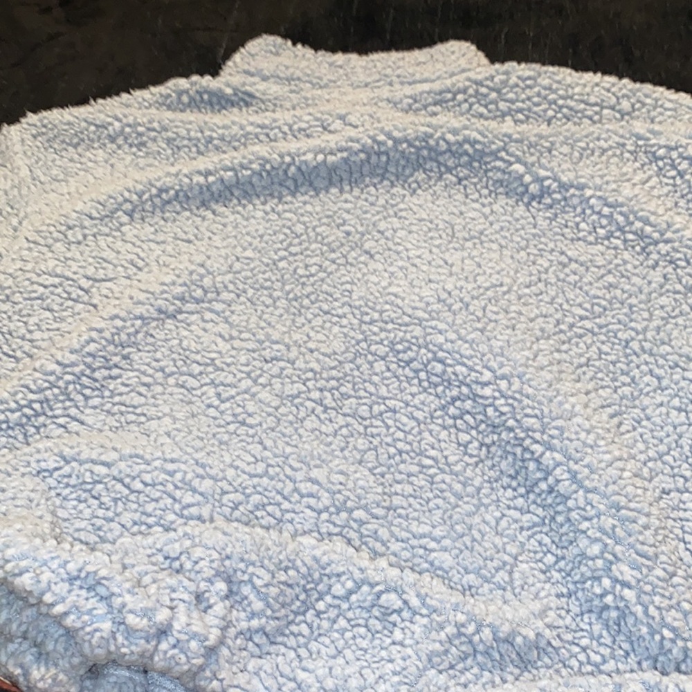 Fuzzy jacket - Picture 3 of 4